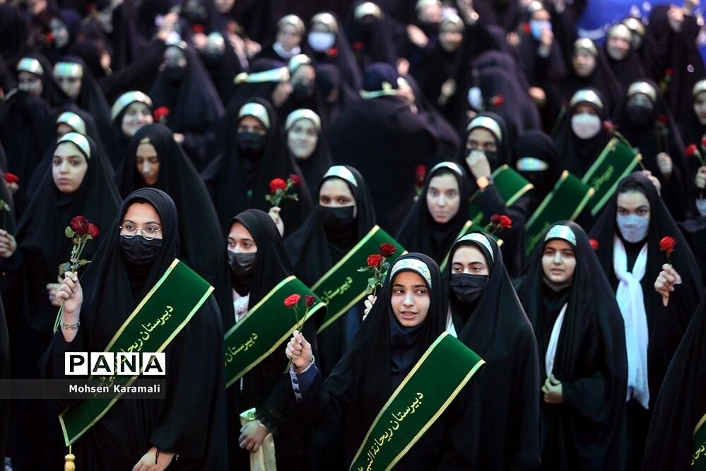 همایش دختران زینبی در حرم حضرت معصومه(س)-1