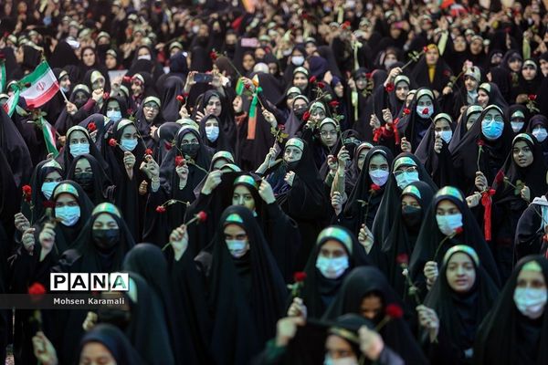 همایش دختران زینبی در حرم حضرت معصومه(س)-1