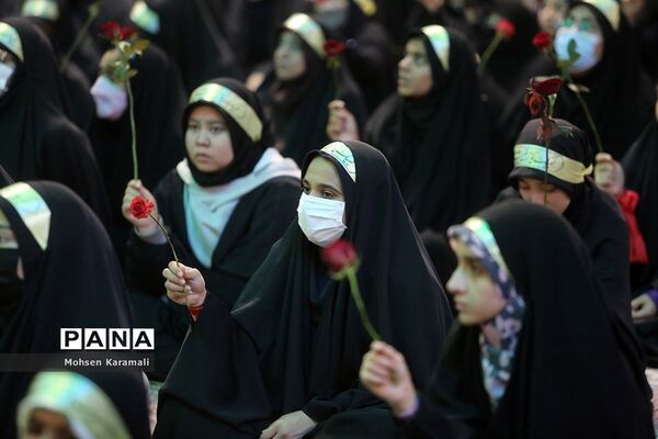 همایش دختران زینبی در حرم حضرت معصومه(س)-1