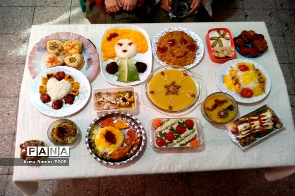 جشنواره غذای سالم درآموزشگاه الله‌اکبر اسلامشهر