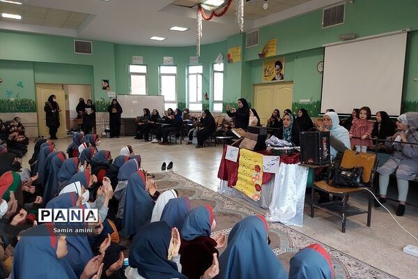 جشن میلاد حضرت زینب(س) در دبستان حضرت زینب(س) رودهن