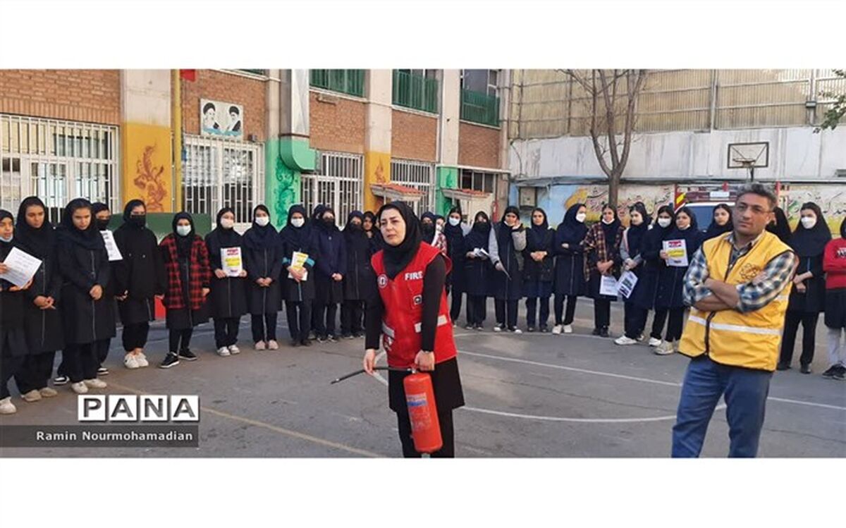 آموزش و برگزاری مانور زلزله در کاهش آسیب‌های ناشی از زلزله نقش چشمگیری خواهد داشت