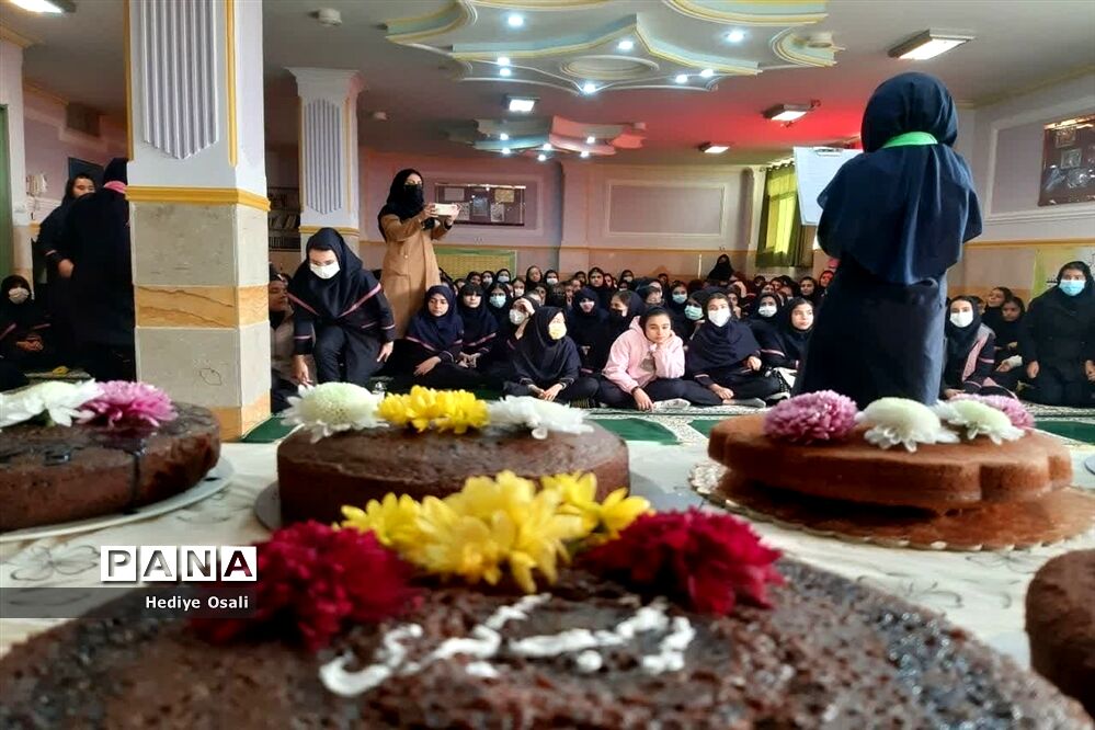 جشن میلاد حضرت زینب(س) و گرامیداشت روز پرستار در آموزشگاه شهید اورکی اسلامشهر