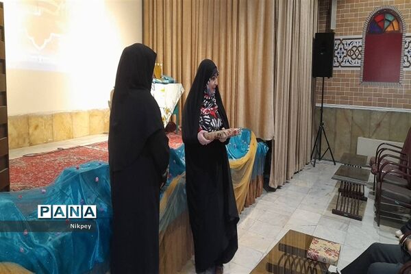 گرامیداشت سالروز ولادت حضرت زینب(س) و روز پرستار در دبیرستان شاهد حجاب منطقه ۱۳