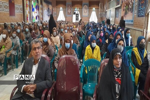 گرامیداشت سالروز ولادت حضرت زینب(س) و روز پرستار در دبیرستان شاهد حجاب منطقه ۱۳