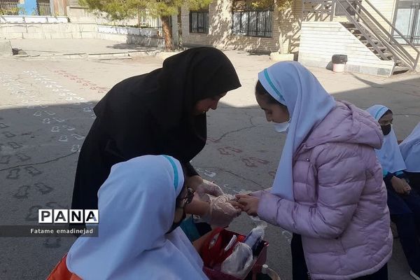 کارگاه آموزشی کمک‌های اولیه و آتل‌بندی در دبستان سما۲ رودهن