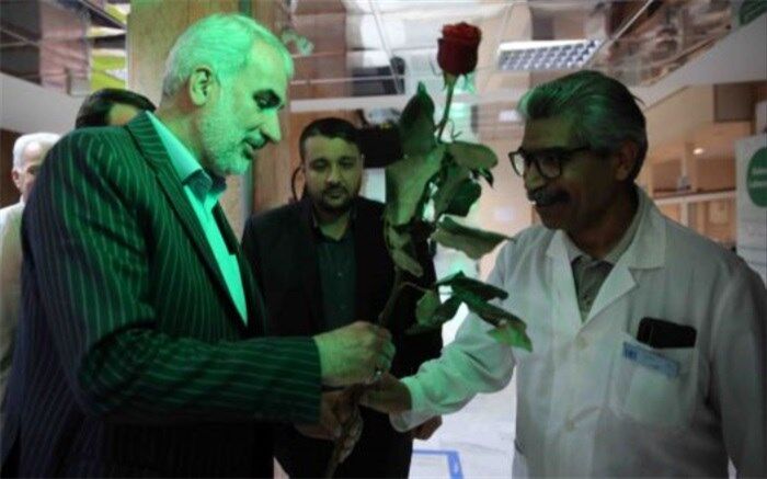بازدید یوسف نوری از درمانگاه فرهنگیان و تبریک روز پرستار