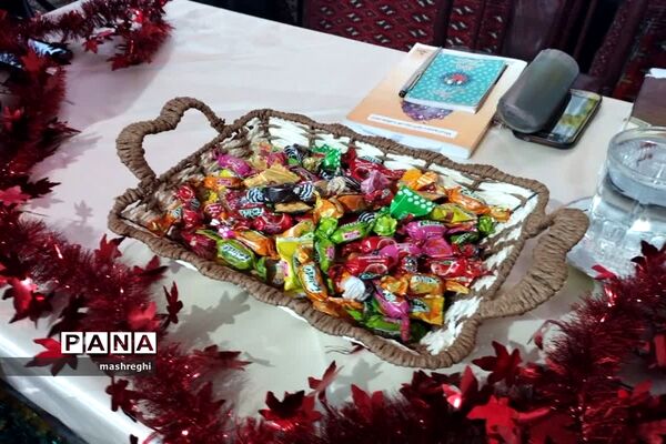 جشن‌ میلاد حضرت زینب (س) و روز پرستار در مدارس وکانون‌های فرهنگی کاشان