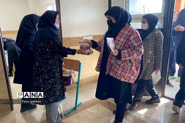 گردهمایی  بصیرتی و ملی دختران بسیجی مدرسه مهرآفرین رودهن