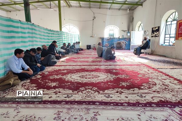 برگزاری دعای ندبه در جوار شهدای گمنام فورگ