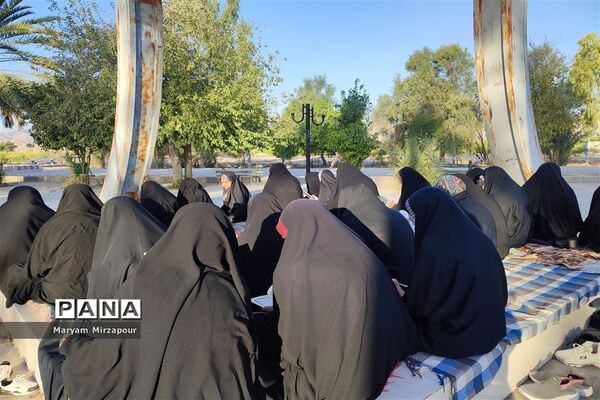 برگزاری دعای ندبه در جوار شهدای گمنام فورگ