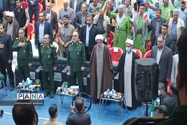 اجتماع 10هزار نفری طلایه‌داران و جهادگران اقتصاد مقاومتی استان فارس