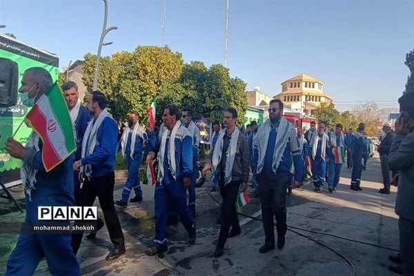 اجتماع 10هزار نفری طلایه‌داران و جهادگران اقتصاد مقاومتی استان فارس