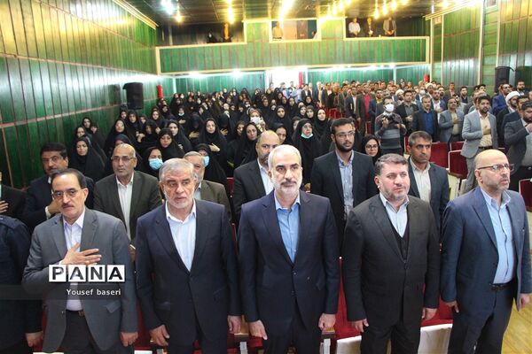 نشست صمیمی وزیر آموزش و پرورش با فرهنگیان استان یزد