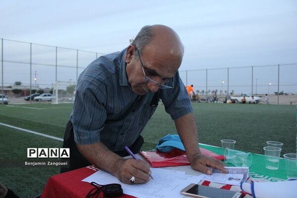 مسابقات مینی فوتبال جام پرچم روستاهای بخش چغادک شهرستان بوشهر