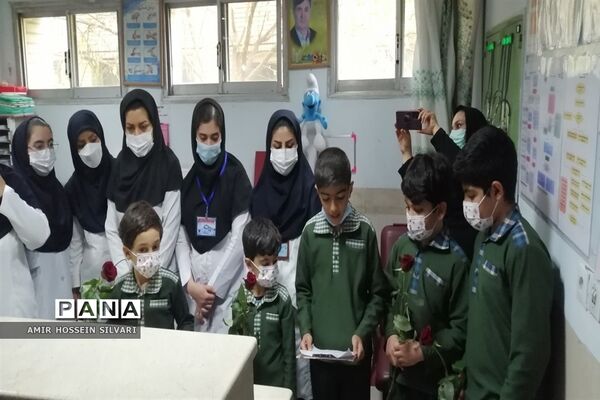 حضور فرهنگیان جهرم در مراکز درمانی و تقدیر از تلاش پرستاران