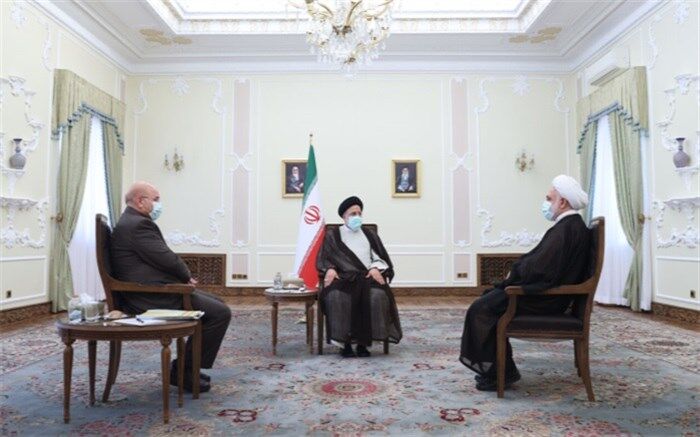 تاکید سران قوا بر هوشیاری برابر خبرسازی‌های بدون سند  و فتنه‌انگیزی دشمن
