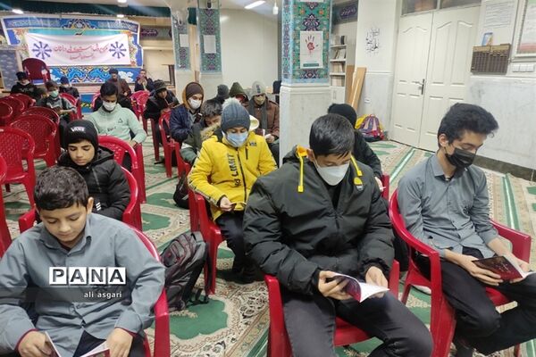 برگزاری زیارت عاشورا در مرکز استعدادهای درخشان دارالفنون شهریار