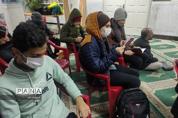 برگزاری زیارت عاشورا در مرکز استعدادهای درخشان دارالفنون شهریار