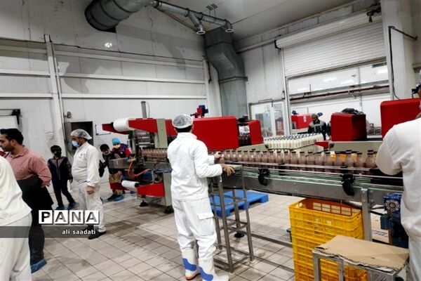 بازدید از شرکت چوپان توسط دانش‌آموزان آموزشگاه احسان پاکدشت