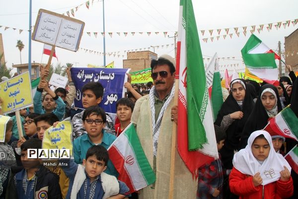 برگزاری اجتماع چند هزار نفری دانش‌آموزان و اقشار مختلف مردم شهرستان بهبهان