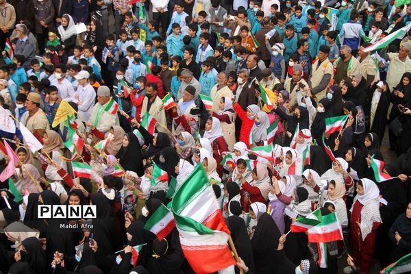 برگزاری اجتماع چند هزار نفری دانش‌آموزان و اقشار مختلف مردم شهرستان بهبهان