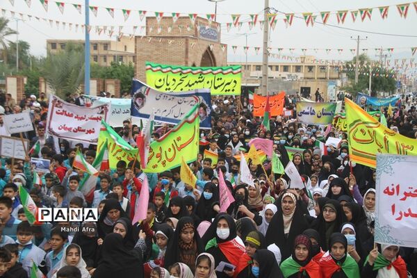 برگزاری اجتماع چند هزار نفری دانش‌آموزان و اقشار مختلف مردم شهرستان بهبهان