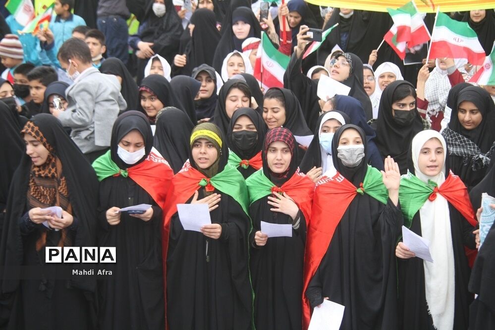 برگزاری اجتماع چند هزار نفری دانش‌آموزان و اقشار مختلف مردم شهرستان بهبهان