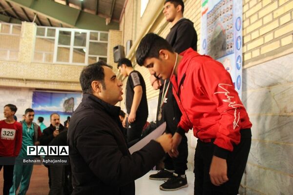 مسابقات دوومیدانی مدارس متوسطه ناحیه یک زنجان
