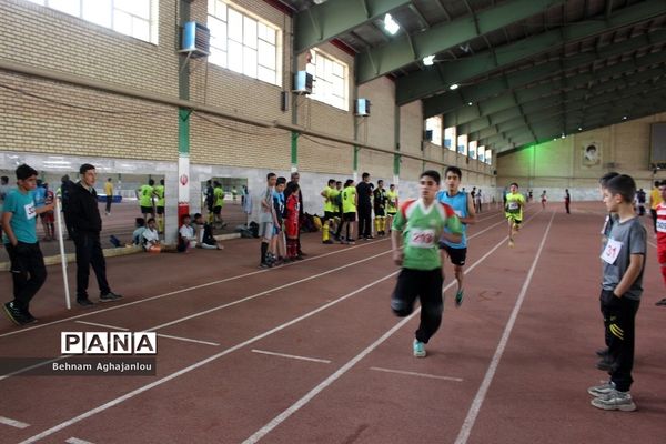 مسابقات دوومیدانی مدارس متوسطه ناحیه یک زنجان