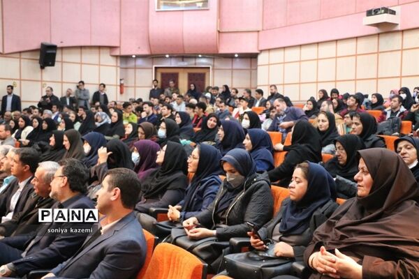 تقدیر از دانش‌آموزان استثنایی مازندران