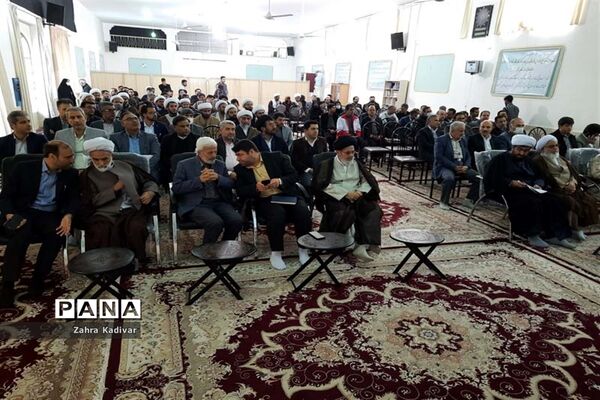 برگزاری اجلاس نماز در شهرستان آباده