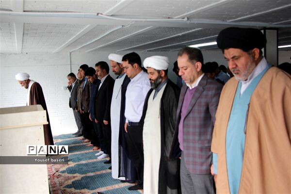 برگزاری طرح «دوشنبه‌های نماز» در هنرستان شهید رجایی ناحیه یک یزد