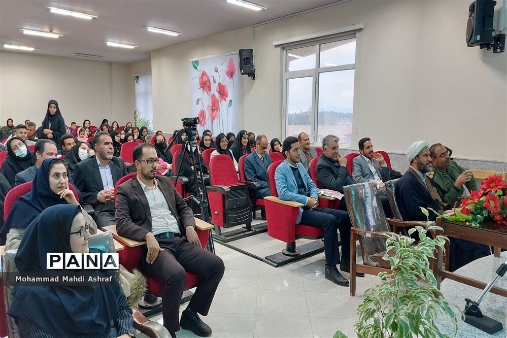 مراسم گرامیداشت روز دانشجو در نائین