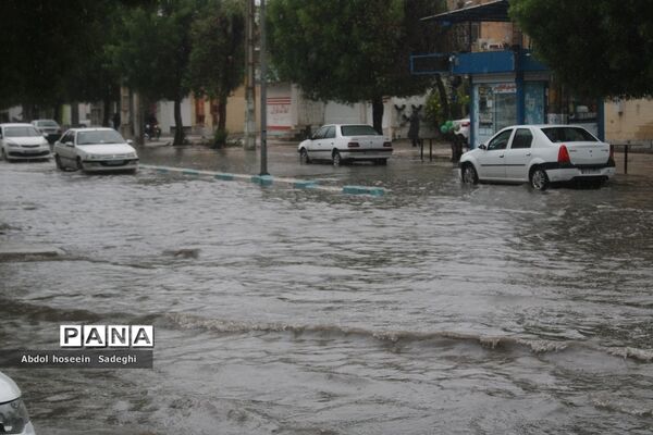 بارش باران و آبگرفتگی معابر در بوشهر