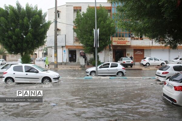 بارش باران و آبگرفتگی معابر در بوشهر