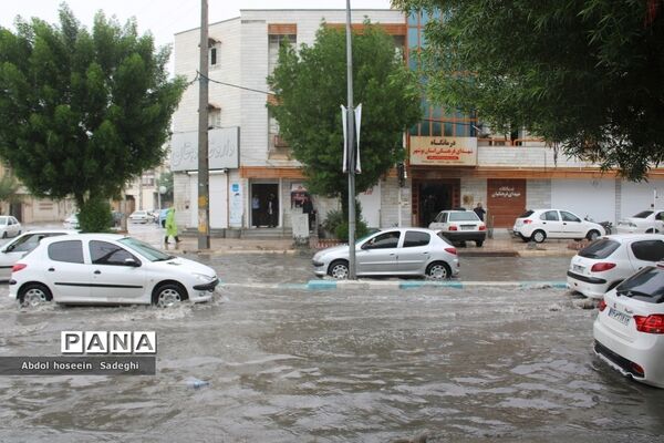 بارش باران و آبگرفتگی معابر در بوشهر