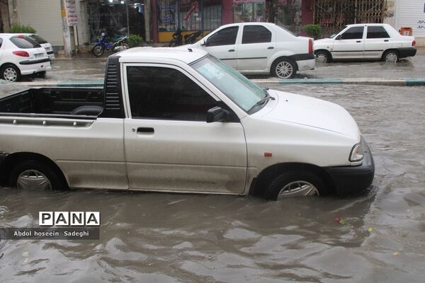بارش باران و آبگرفتگی معابر در بوشهر