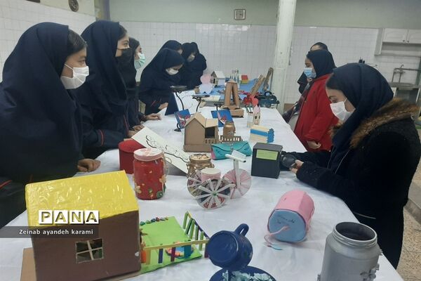 برگزاری نمایشگاه دستاوردهای دانش‌‌‌آموزان در آموزشگاه مهربانان و ثمین ملارد