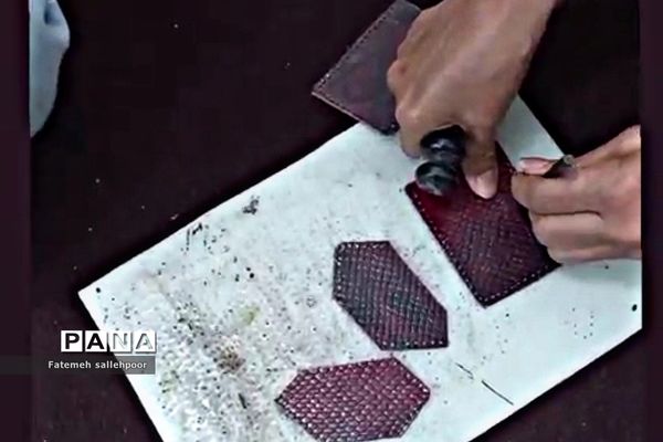 برگزاری آموزش چرم دوزی رایگان در شهرستان قرچک