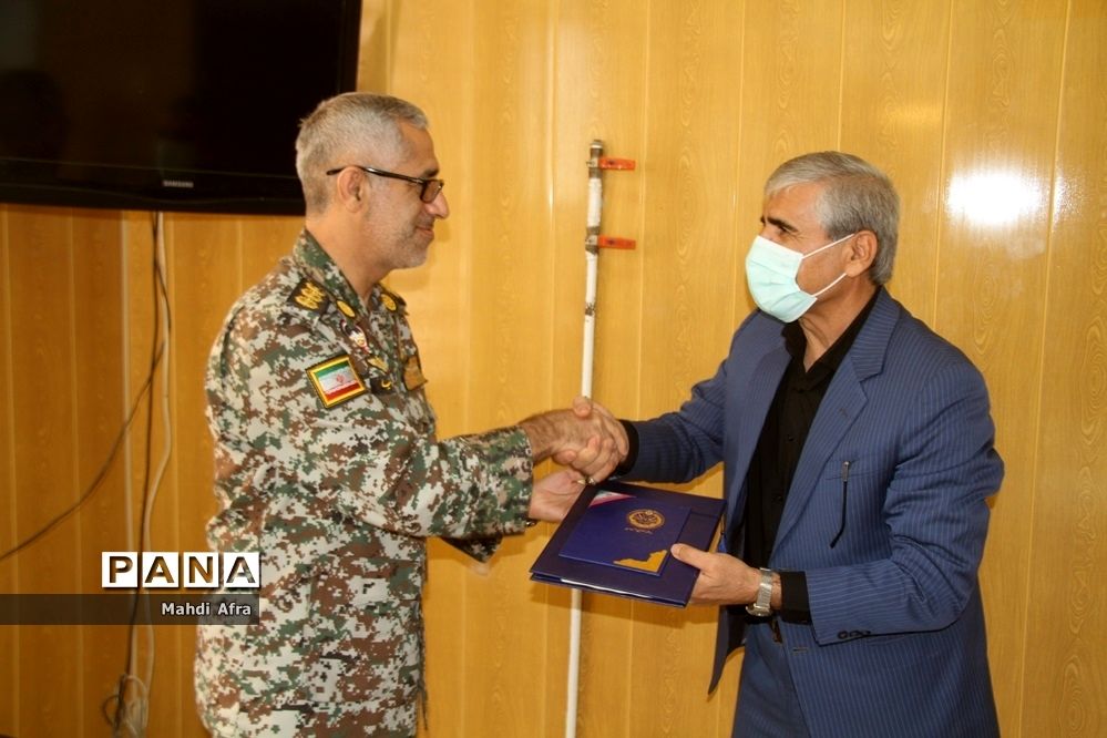 دیدار فرمانده پدافندهوایی با سرپرست آموزش و پرورش بهبهان