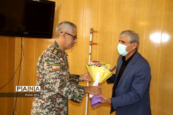دیدار فرمانده پدافندهوایی با سرپرست آموزش و پرورش بهبهان