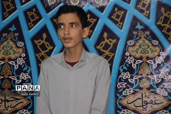 برگزاری نماز جماعت در دبیرستان صیاد شیرازی ساری
