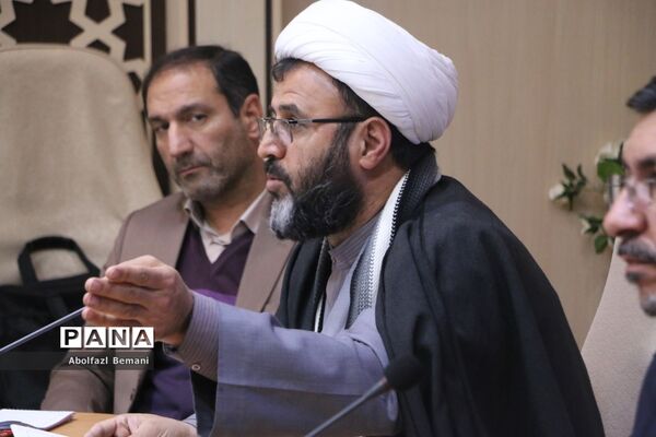 جلسه هماهنگی تشییع و خاکسپاری شهید گمنام در دانشگاه فرهنگیان قم
