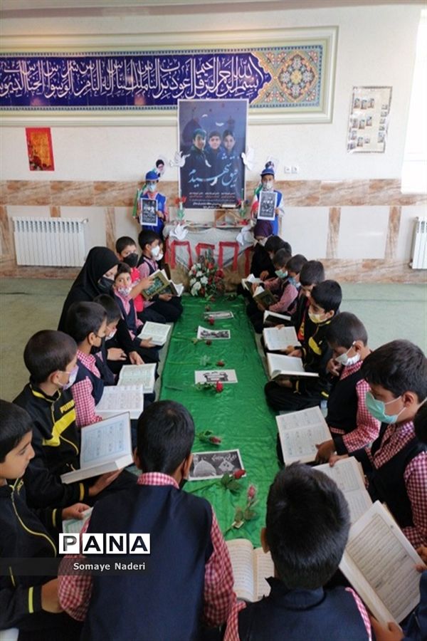 برگزاری چهلم شهدای حرم شاهچراغ (ع) در مدارس ششده