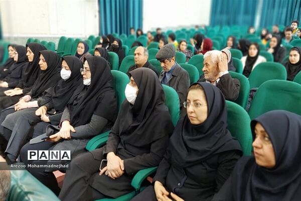 تقدیر از دانشجویان کارآفرین دانشگاه پیام نور شهرستان قرچک