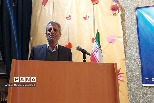 تقدیر از دانشجویان کارآفرین دانشگاه پیام نور شهرستان قرچک