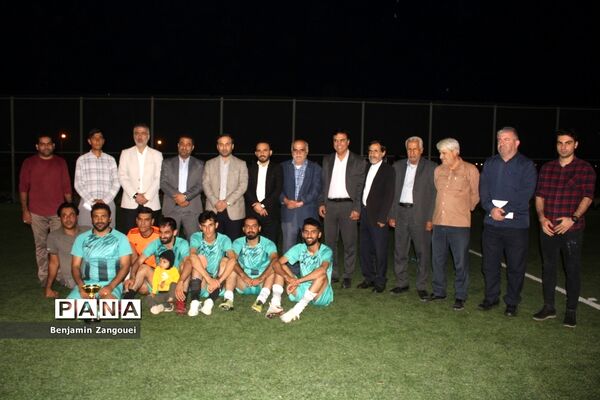روستای آبطویل قهرمان مسابقات مینی فوتبال جام پرچم شهرستان بوشهر