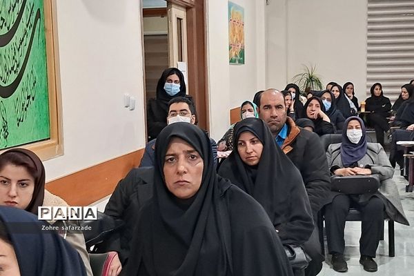 برگزاری کارگاه شناسایی اختلالات یادگیری ویژه  آموزگاران دوره اول  ابتدایی در آموزش و پرورش رودهن