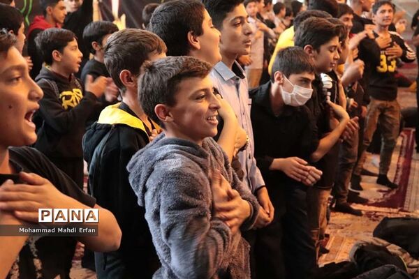 دانش‌آموزان آباده در سوگ حضرت فاطمه زهرا (س)